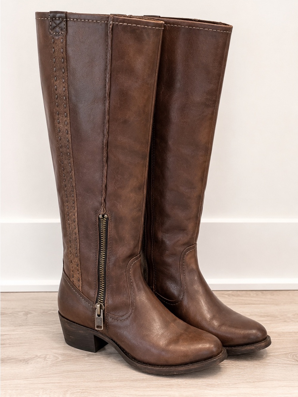 Frye Leslie Artisan Tall Riding Boots – Dark Brown Leather – Women’s Size 8